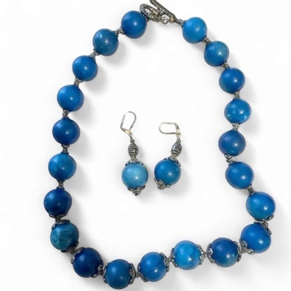 Vintage HOWLITE Blue Marbled Heavy Glass Bead Silver Clasp Necklace Earring Set - Picture 2 of 6